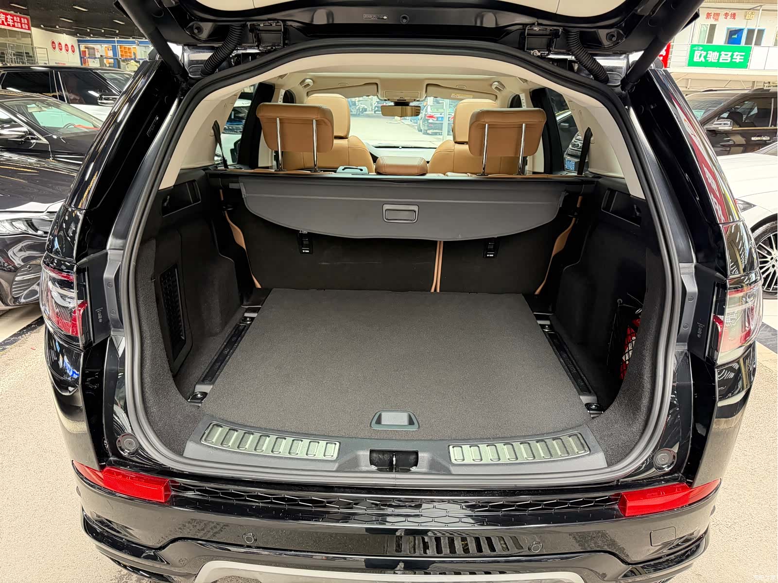 Land Rover Discovery, 2023 33