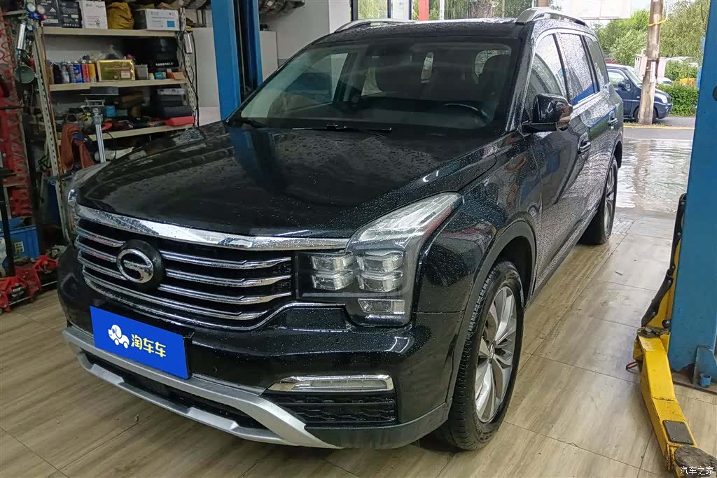 Trumpchi GS8, 2017 1