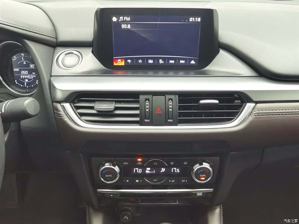 Mazda Atenza, 2018 12