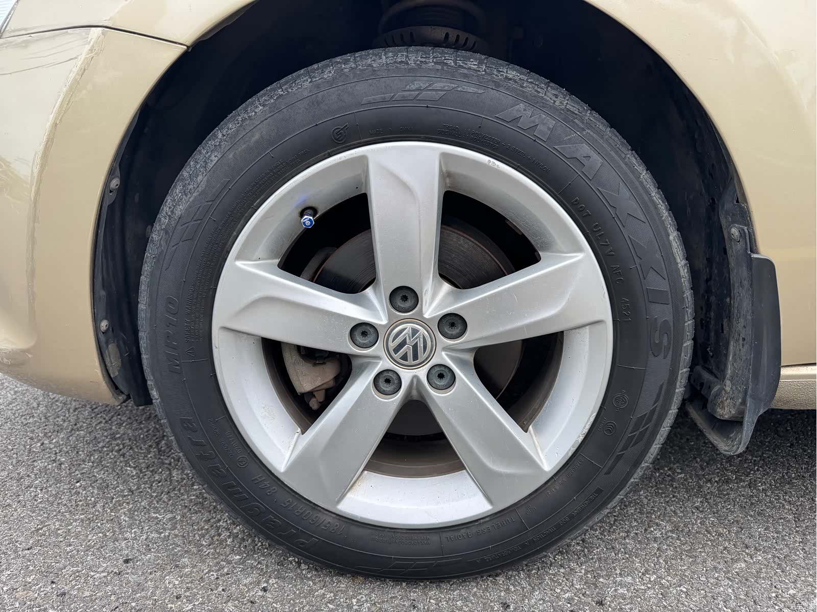 Volkswagen Santana, 2015 15