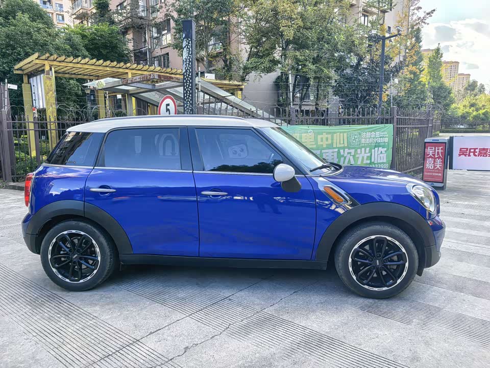MINI COUNTRYMAN
