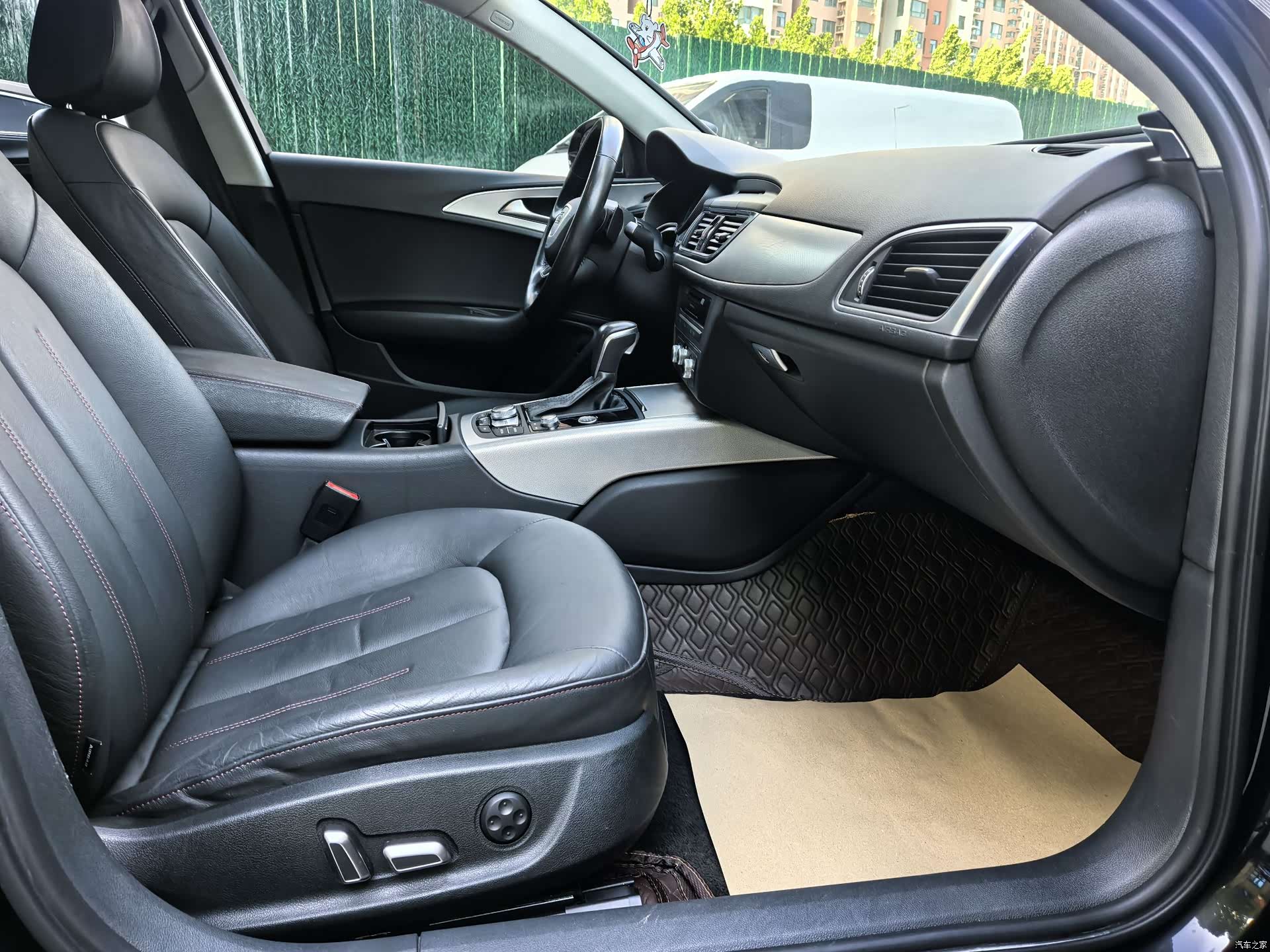 Audi A6L, 2018 13