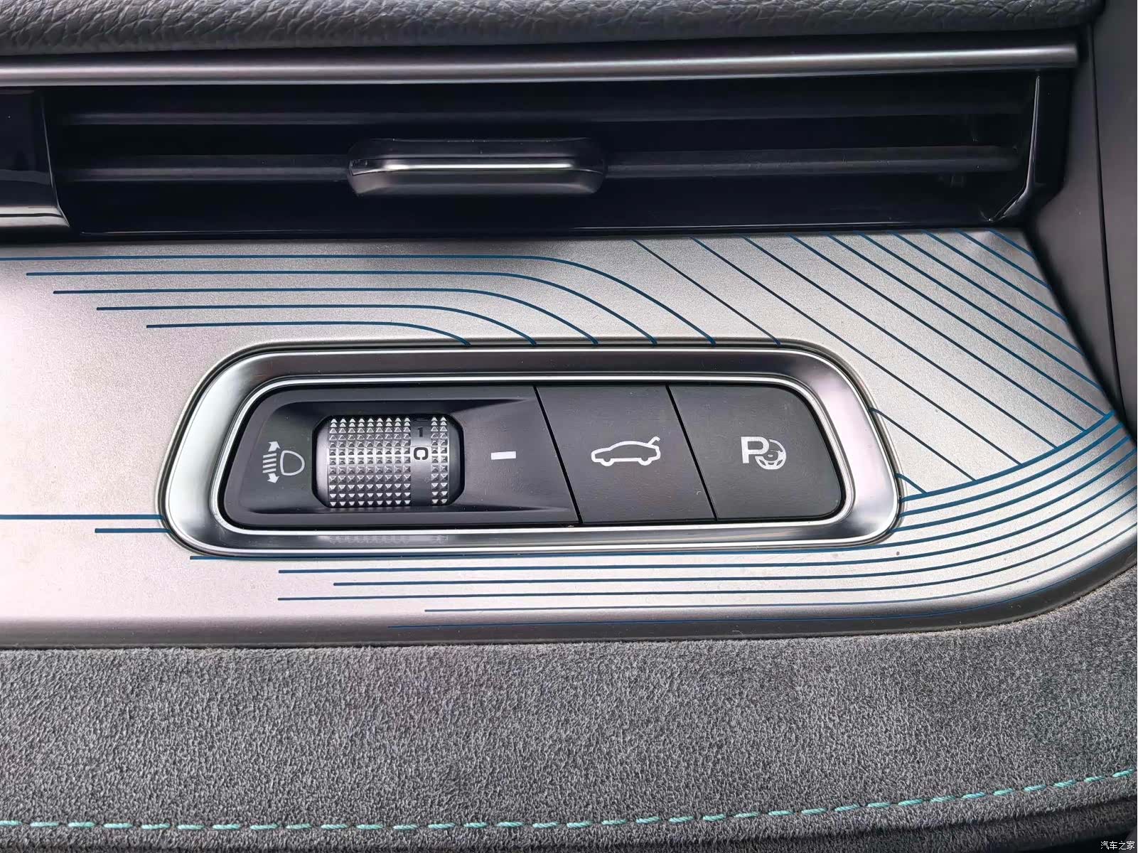Geely Preface, 2022 6