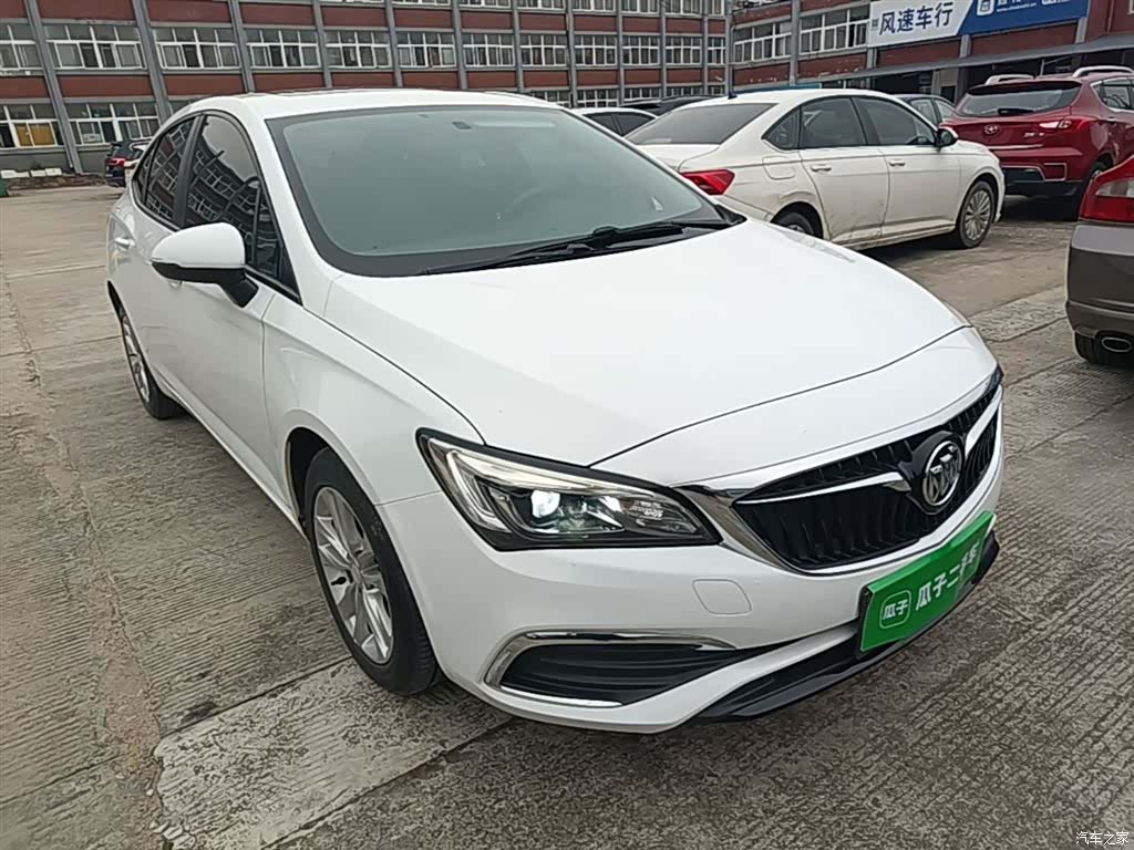 Buick Verano, 2018 4