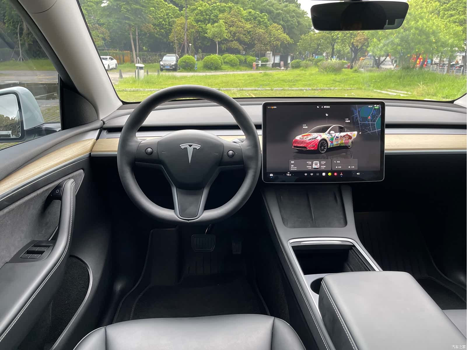 Tesla Model Y, 2023 15