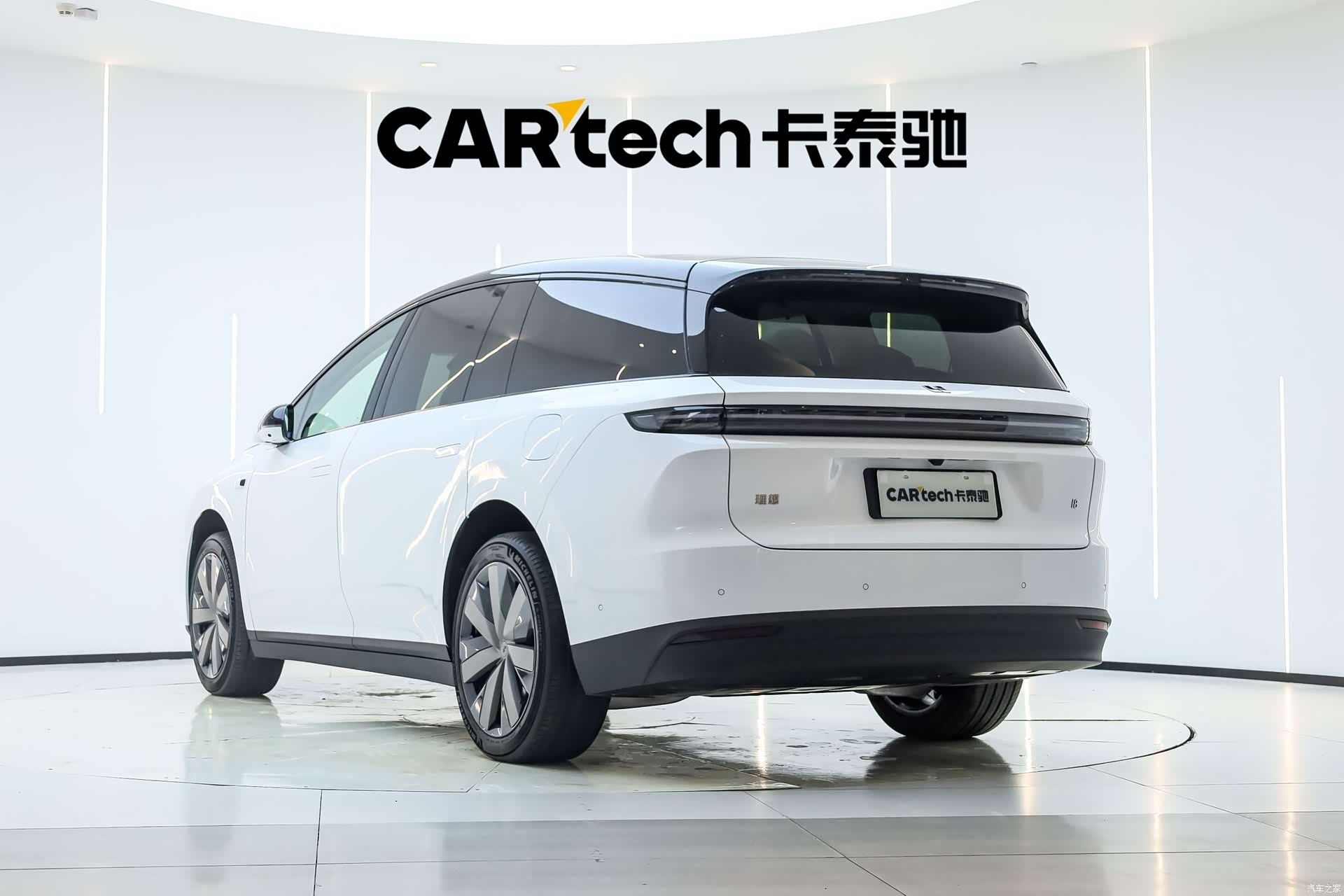 Li Auto i8, 2025 6