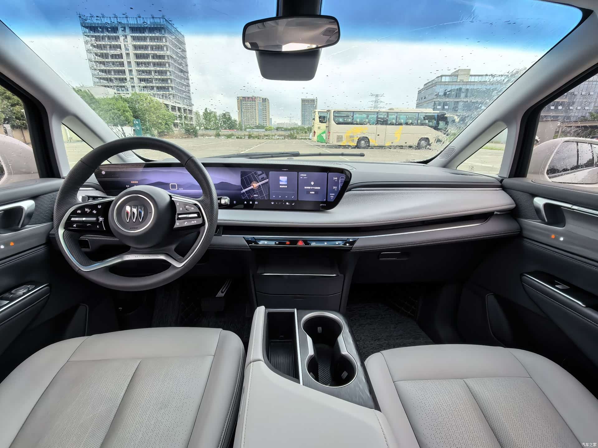 Buick GL8, 2025 9