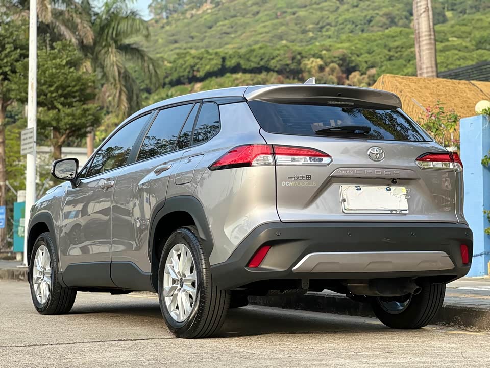 Toyota Corolla Sharp amplifier