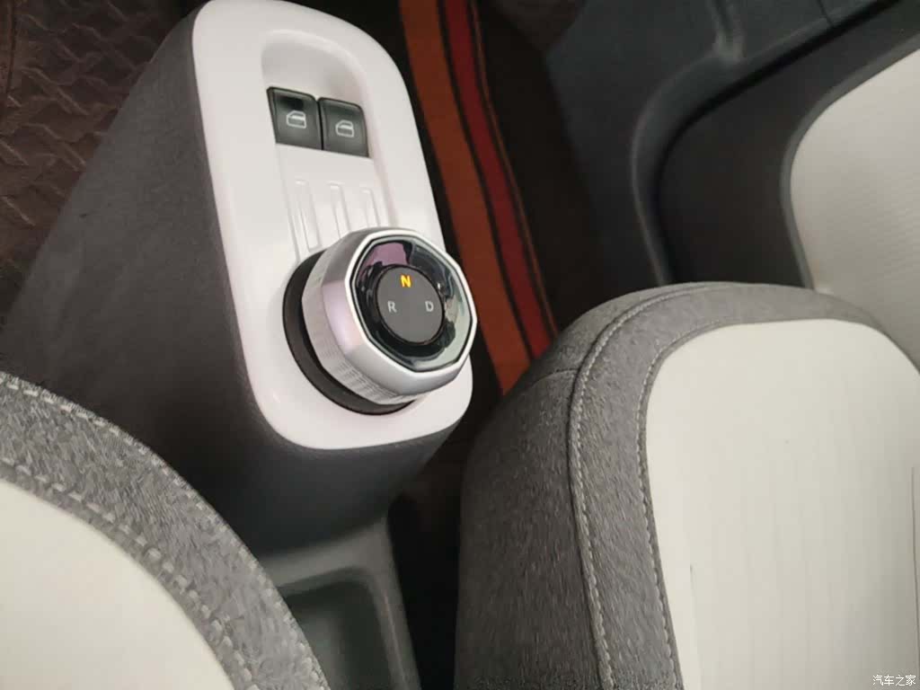 Geely Panda, 2025 14