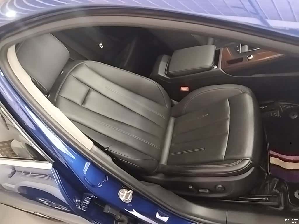 Audi A4L, 2020 25