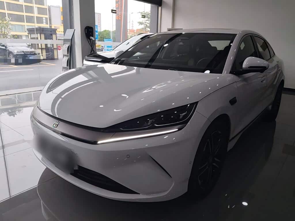 BYD Qin L