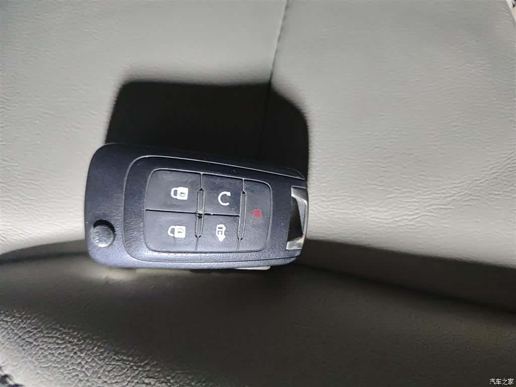 Buick GL8, 2019 12