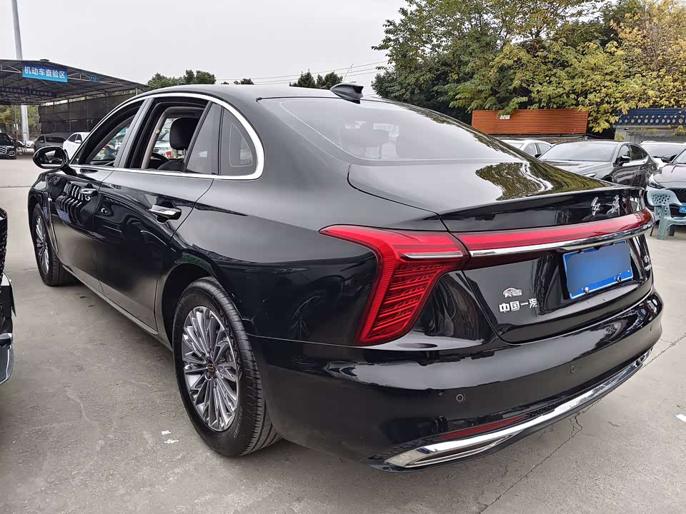 Hongqi H5