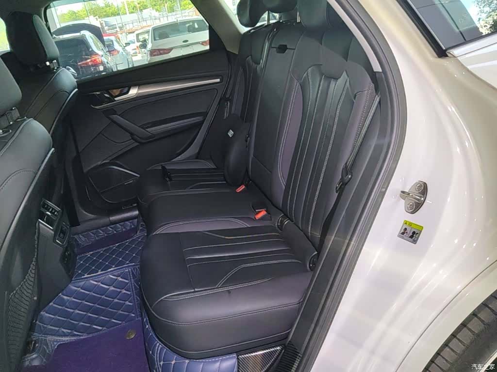 Audi Q5L, 2022 17