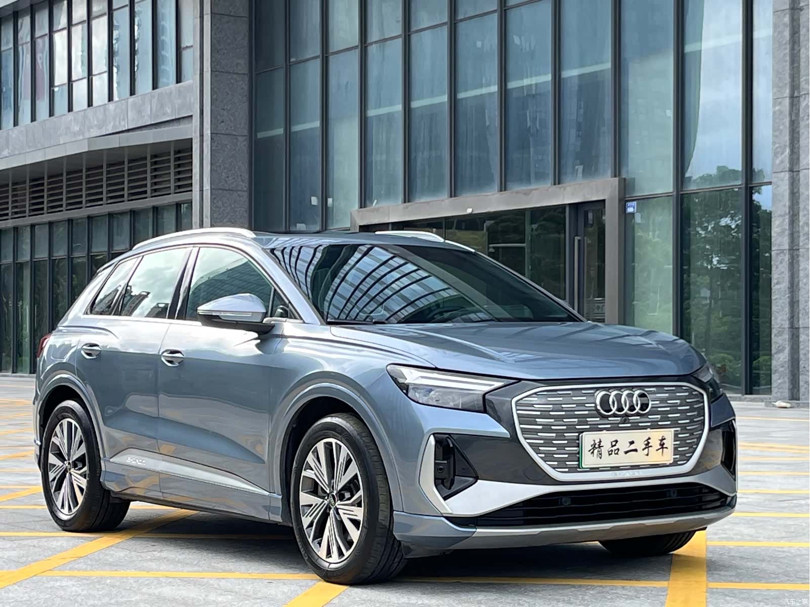 Audi Q4 e-tron, 2024 3