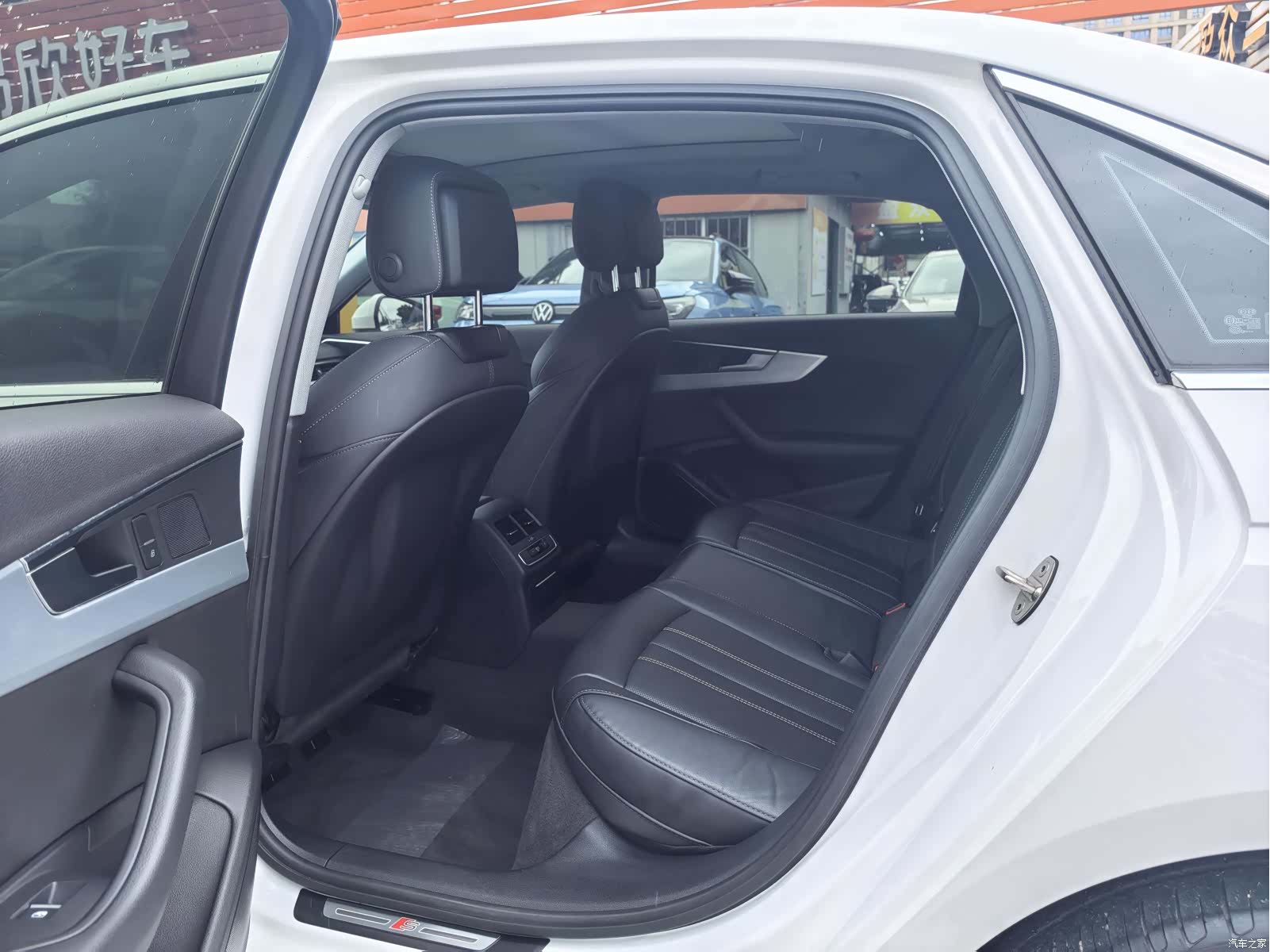 Audi A4L, 2023 11