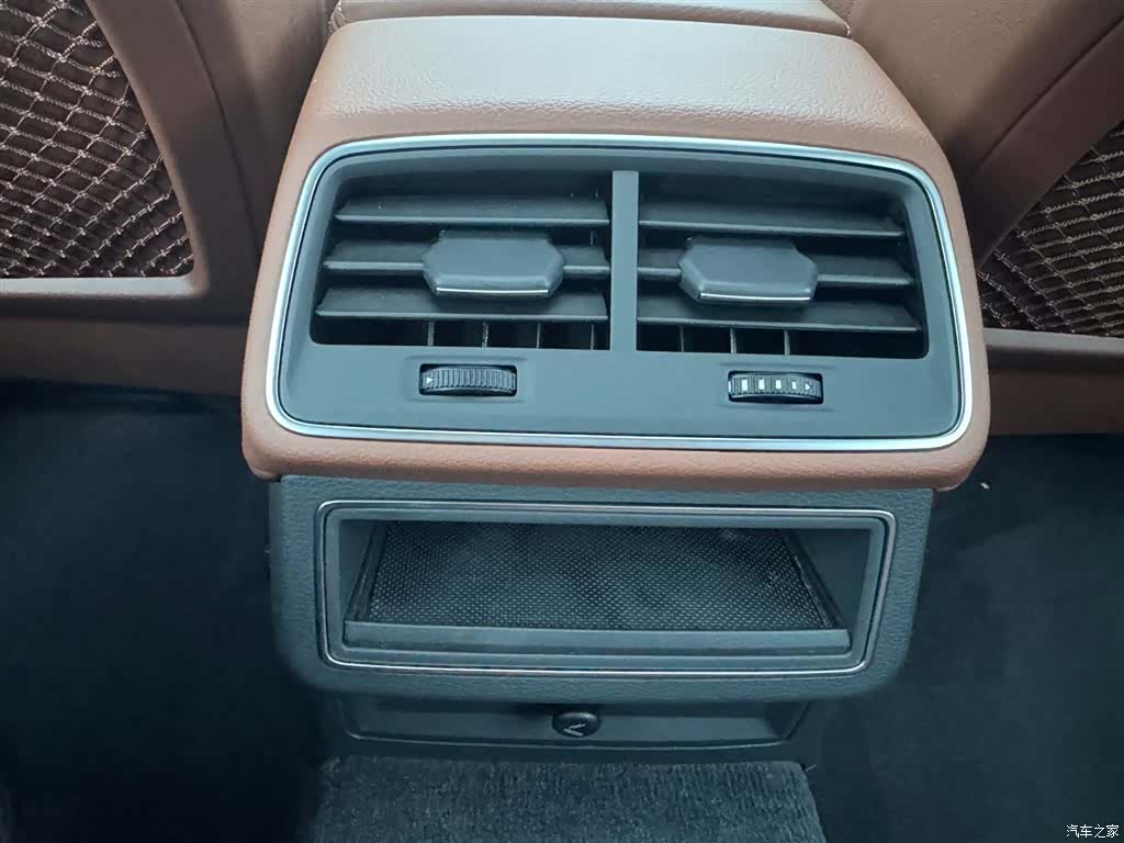 Audi A6L, 2021 9