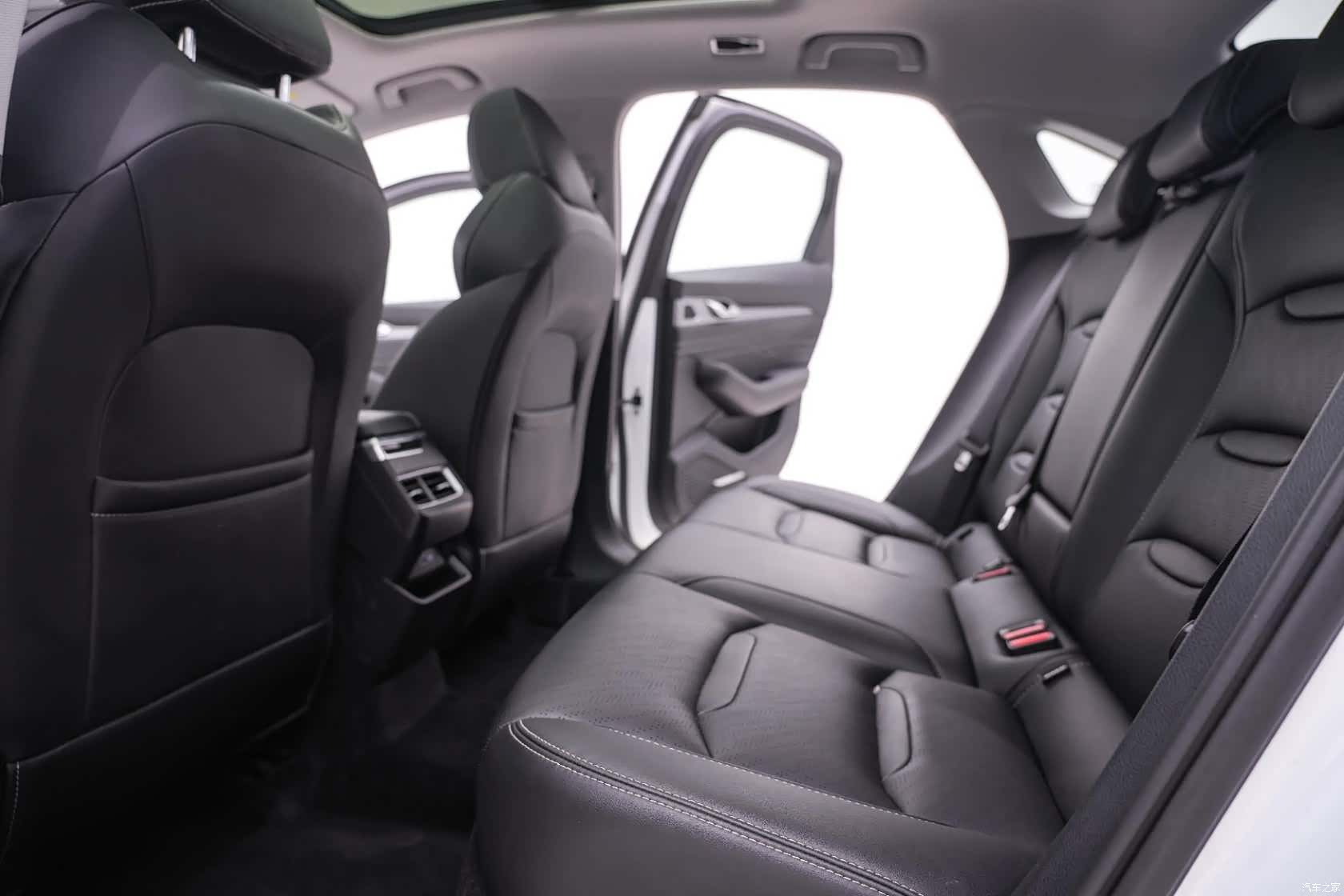Geely Preface, 2023 23