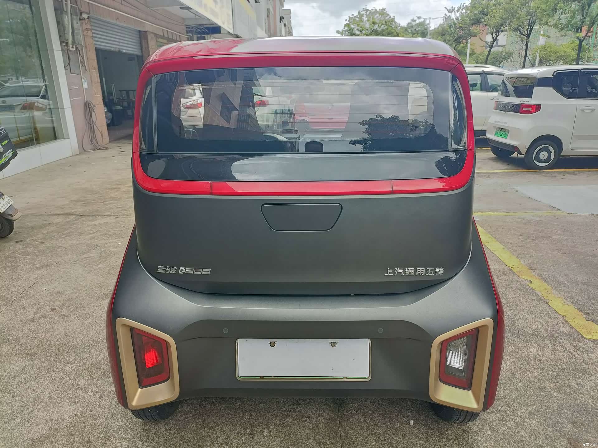 Wuling E200, 2019 10