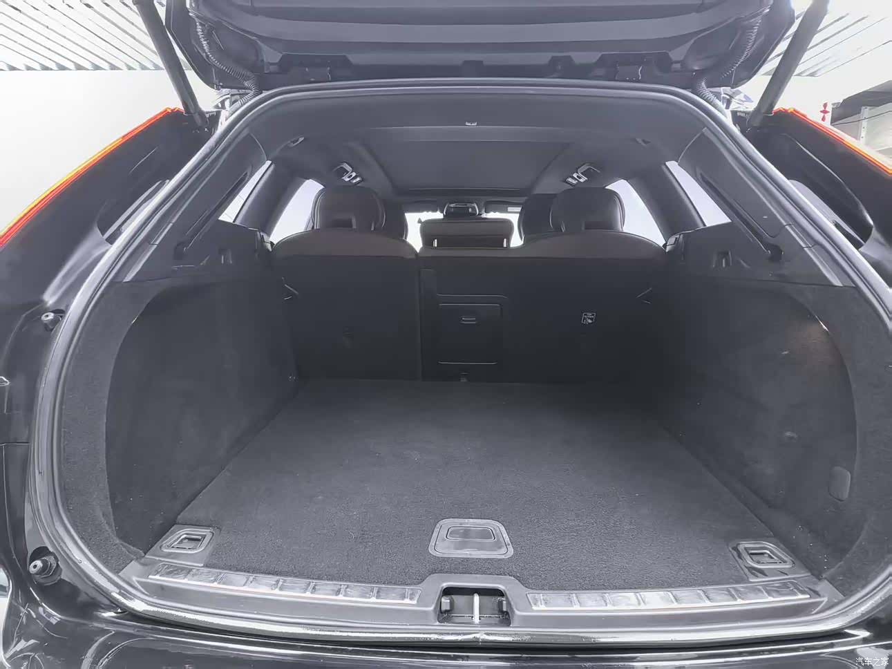 Volvo XC60, 2020 21