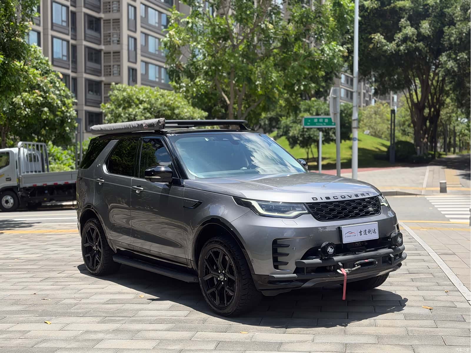 Land Rover Discovery, 2022 3