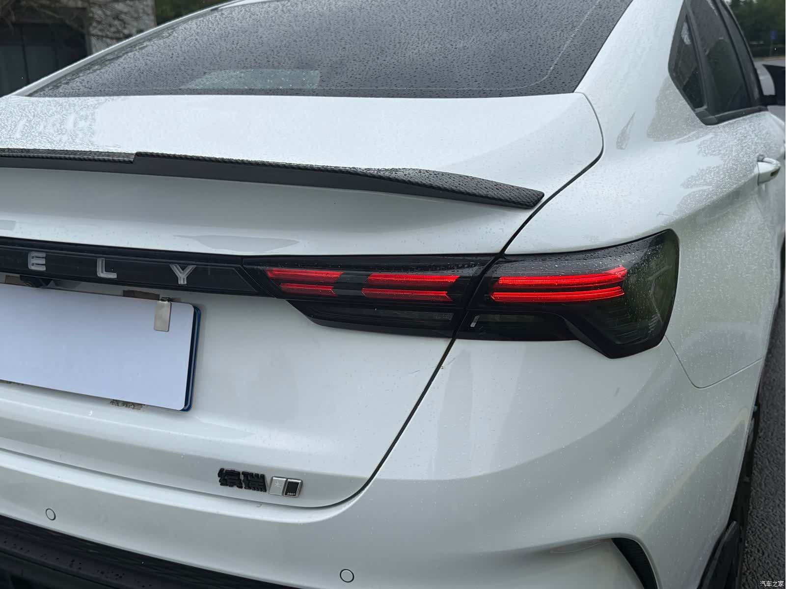Geely Binray, 2023 15