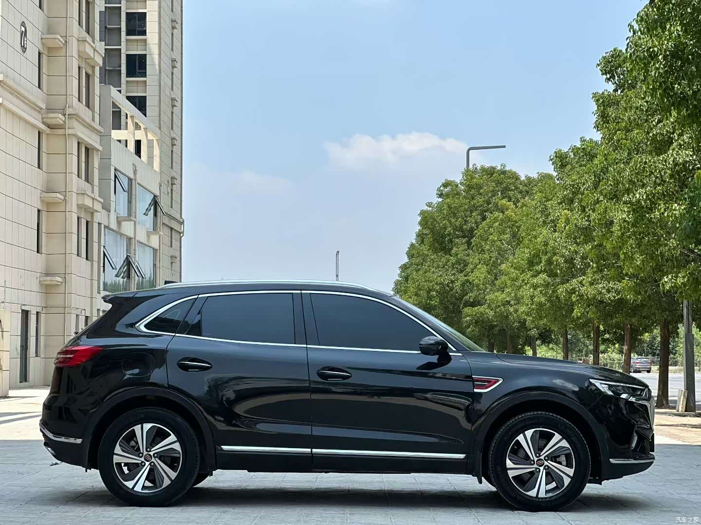 Hongqi HS5, 2021 9