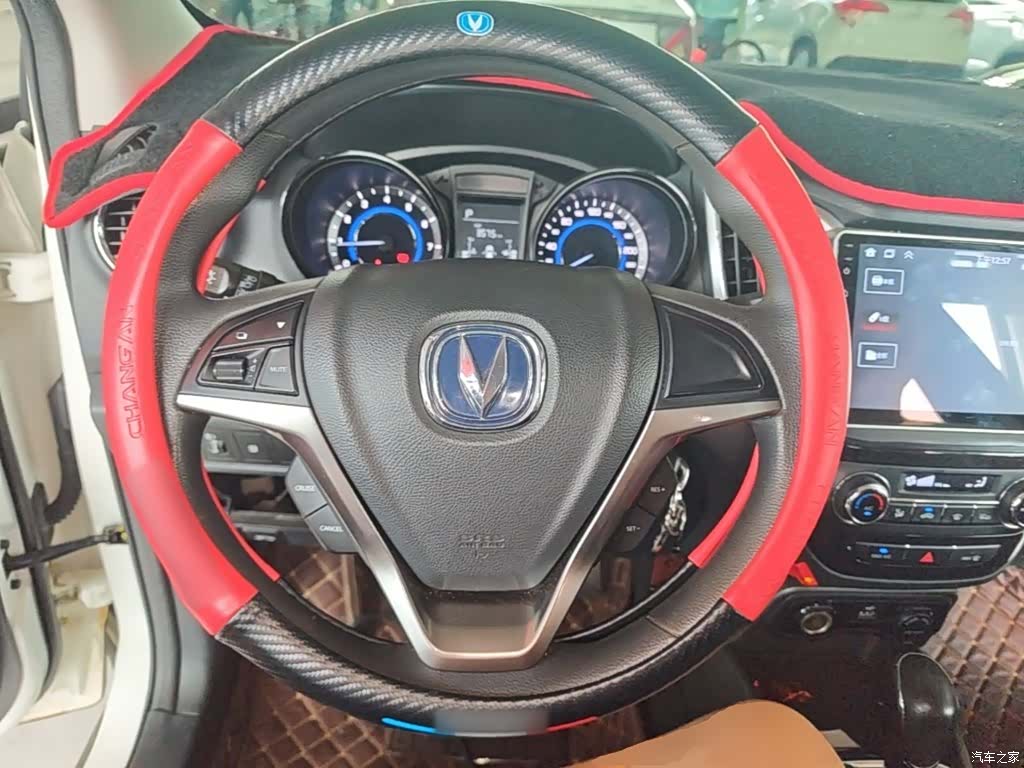 Changan CS15, 2018 7