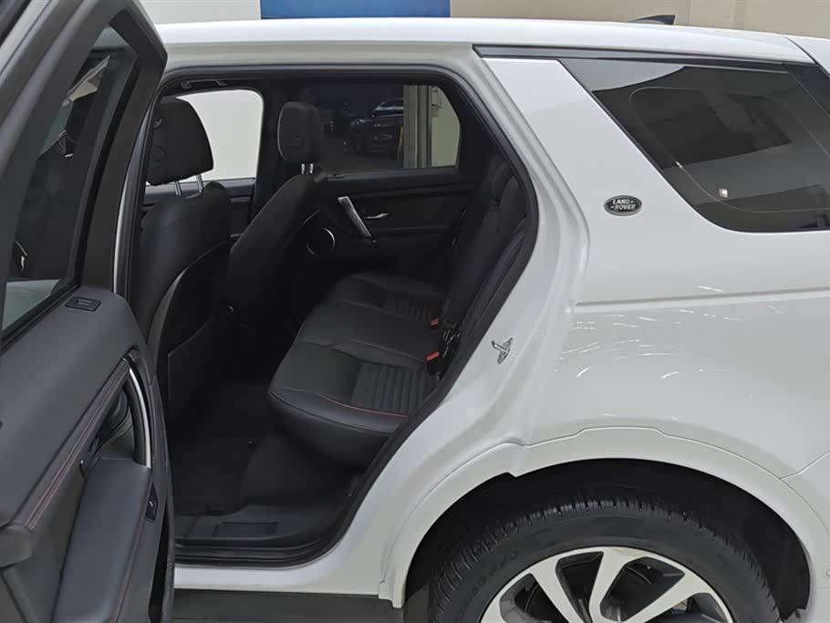 Land Rover Discover sports