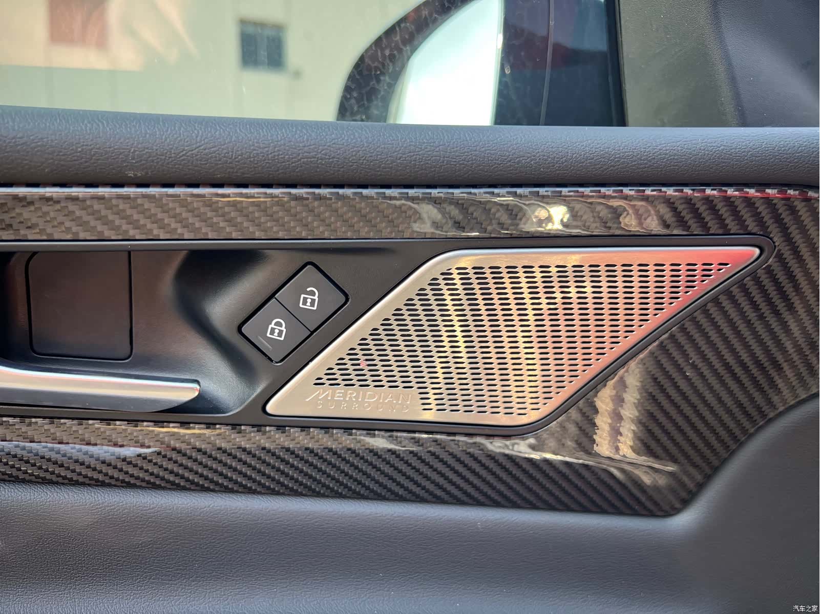 Land Rover XEL, 2024 7