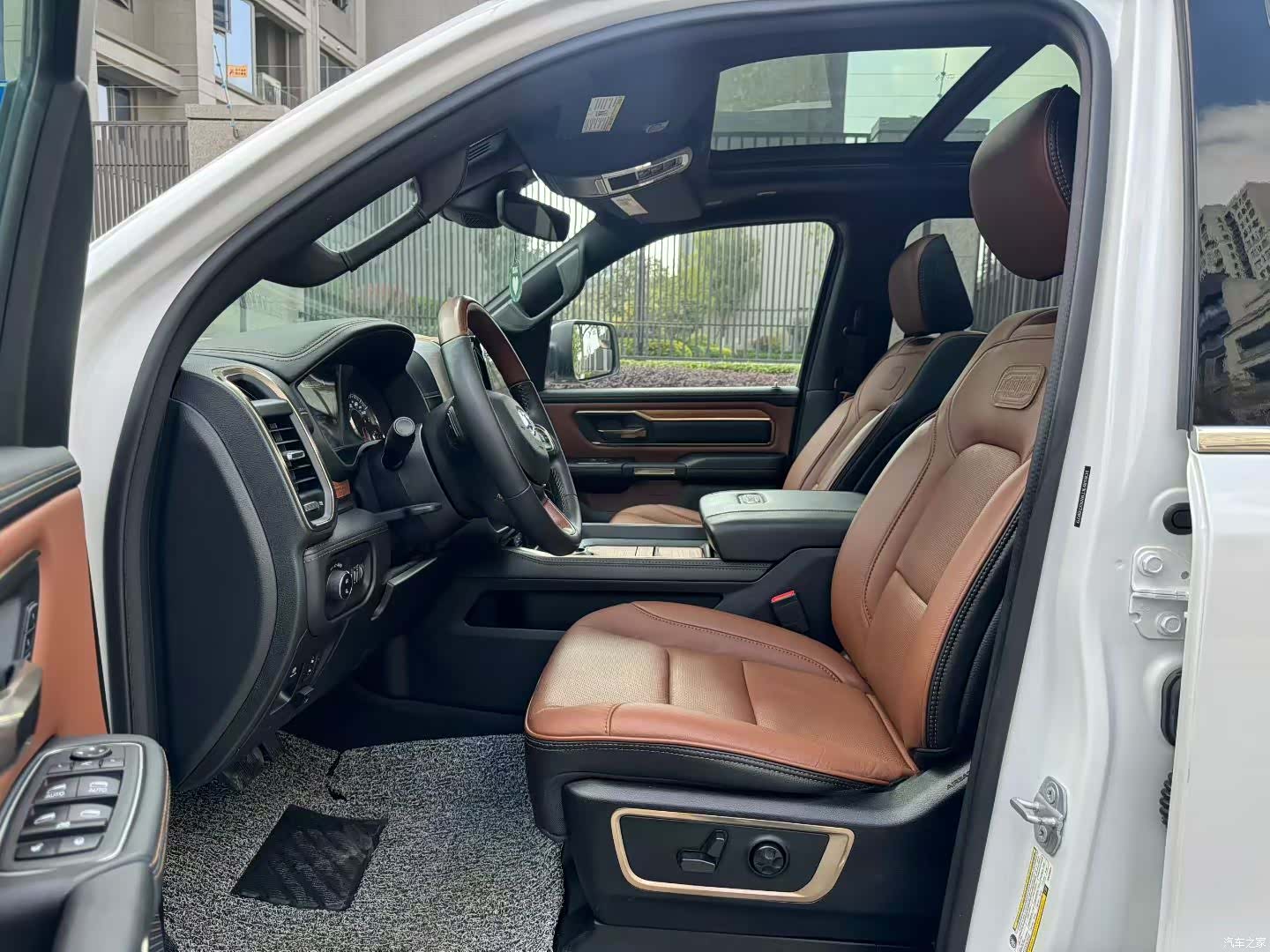 RAM Trucks, 2023 10