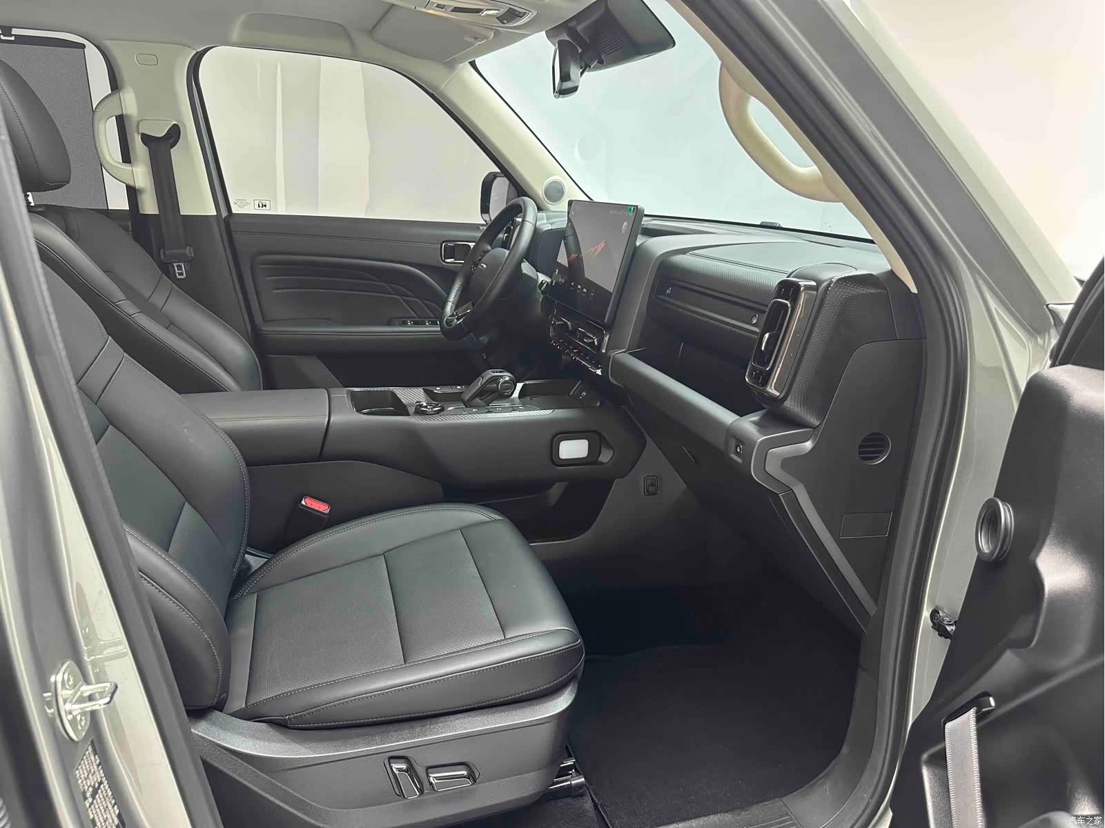 Haval Raptor, 2025 15