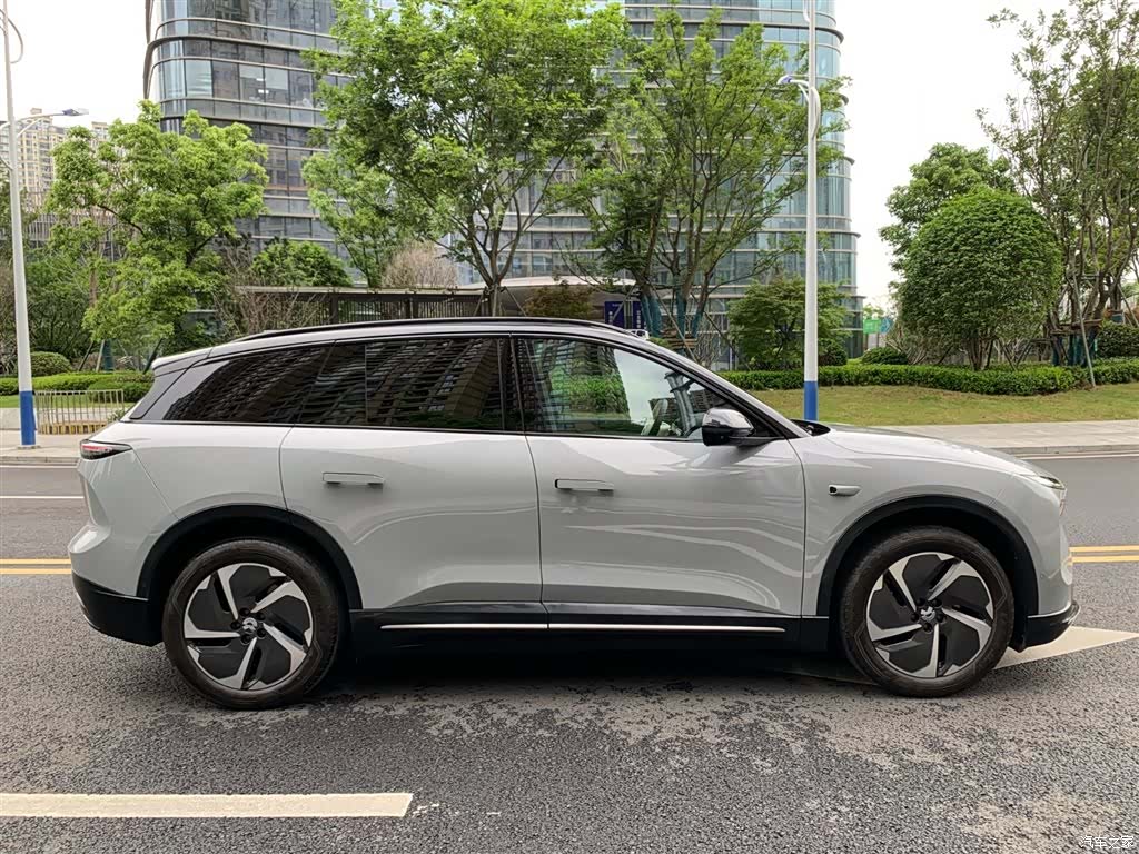NIO ES6, 2025 9