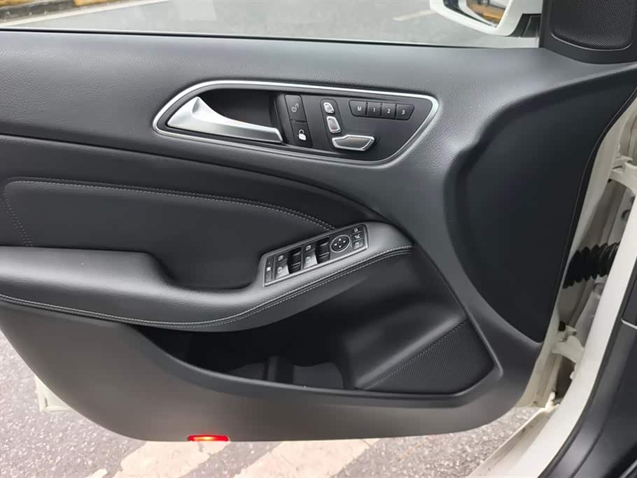 Mercedes-Benz Class B