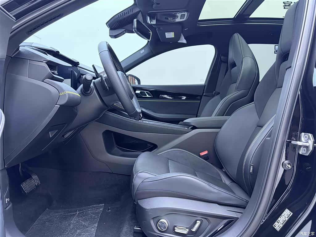 Lynk & Co 02, 2023 18