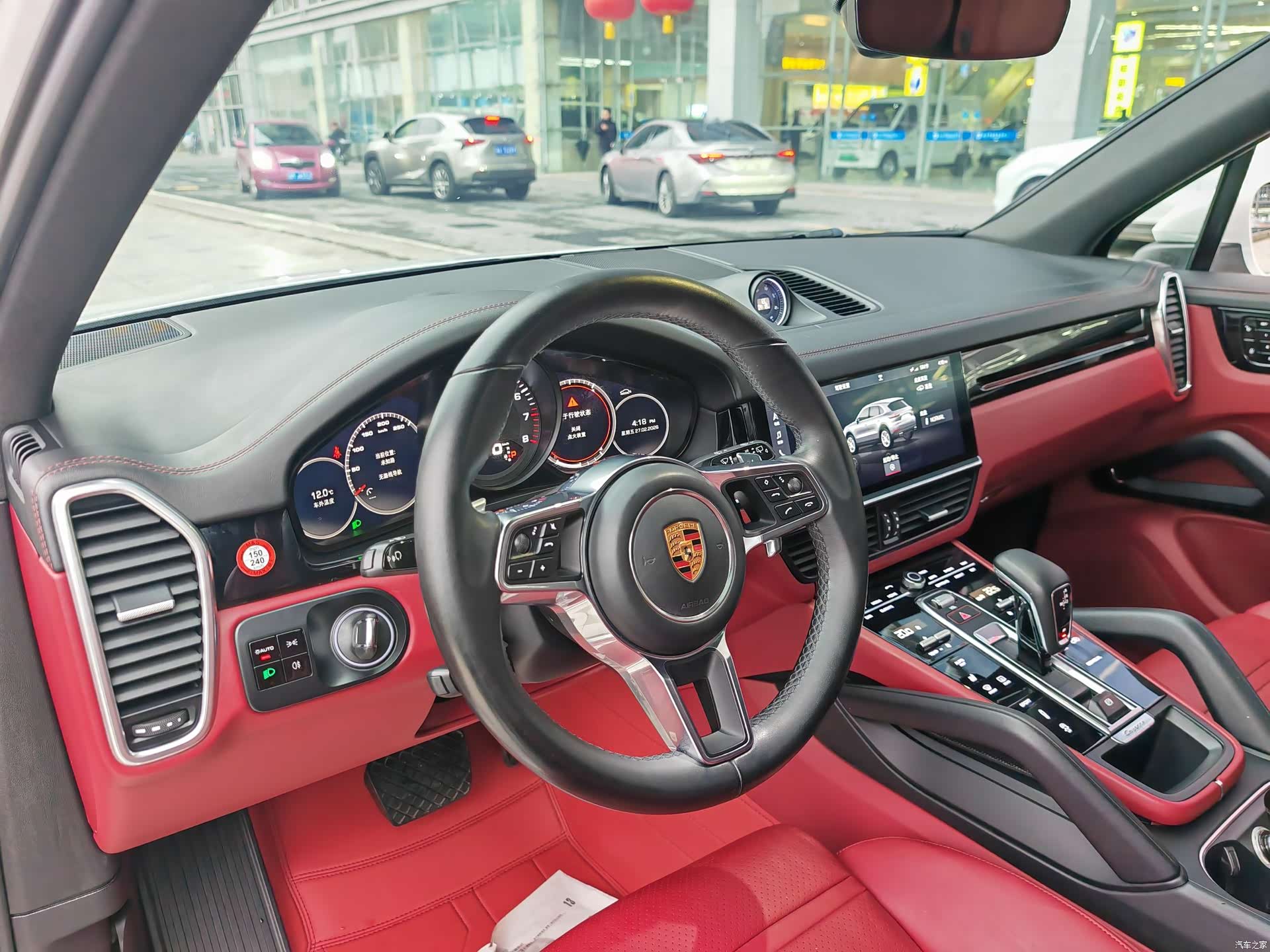 Porsche Cayenne, 2019 все фото