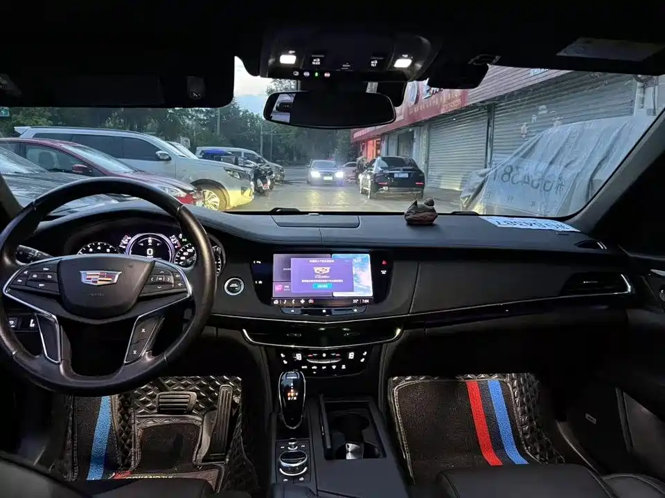 Cadillac CT6