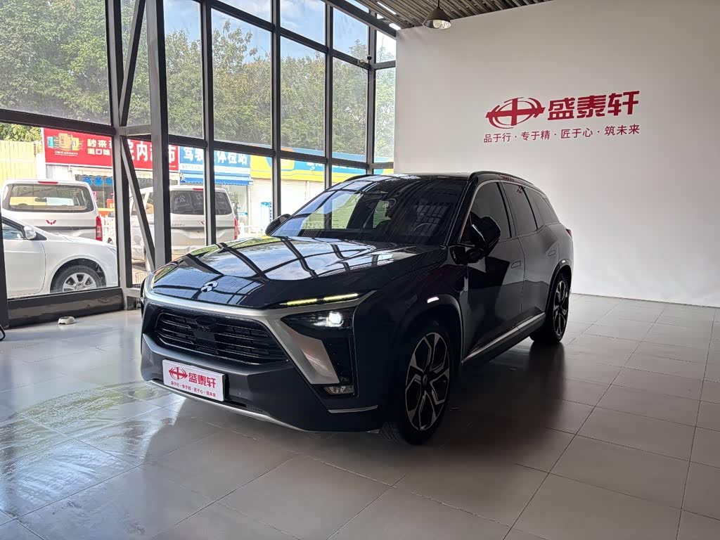 NIO ES8 2020 415KM мест