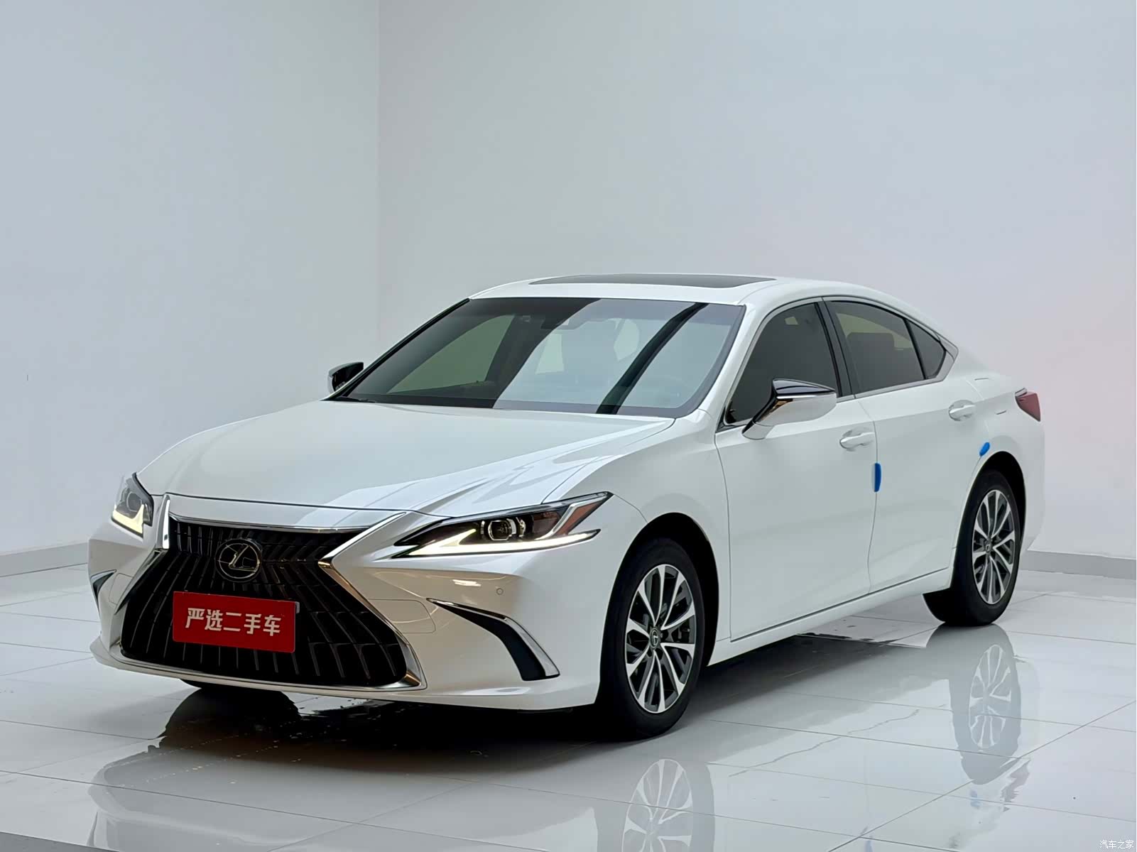 Lexus ES, 2024 1