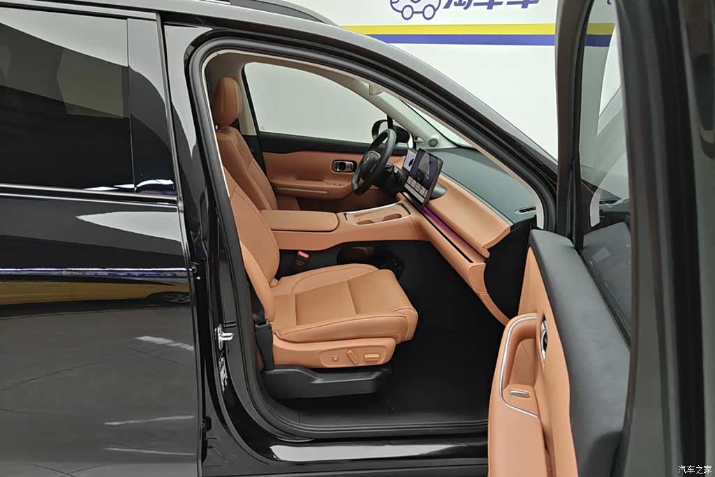 Leapmotor C16, 2025 8