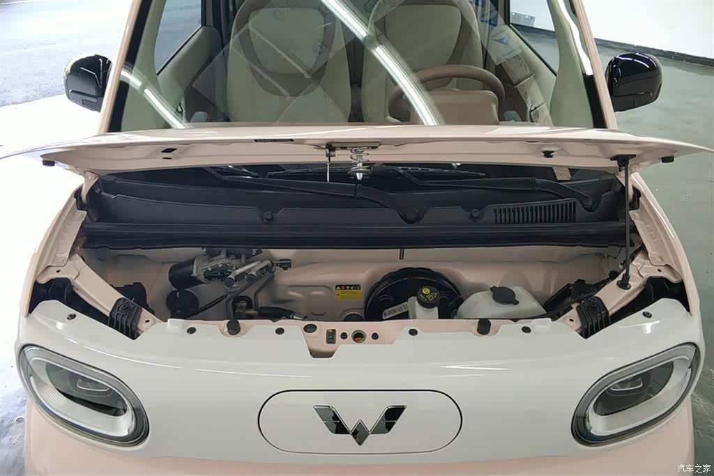 Wuling MINIEV, 2025 10