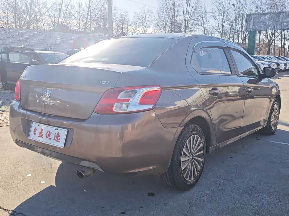 Peugeot 301