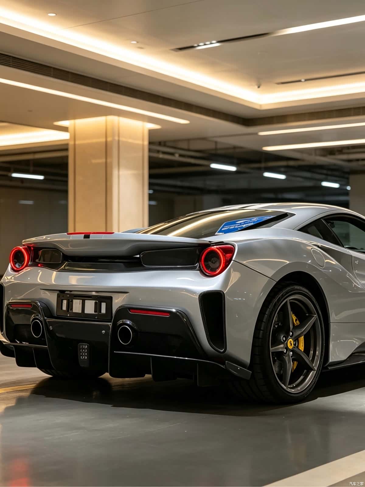 Ferrari 488, 2016 15