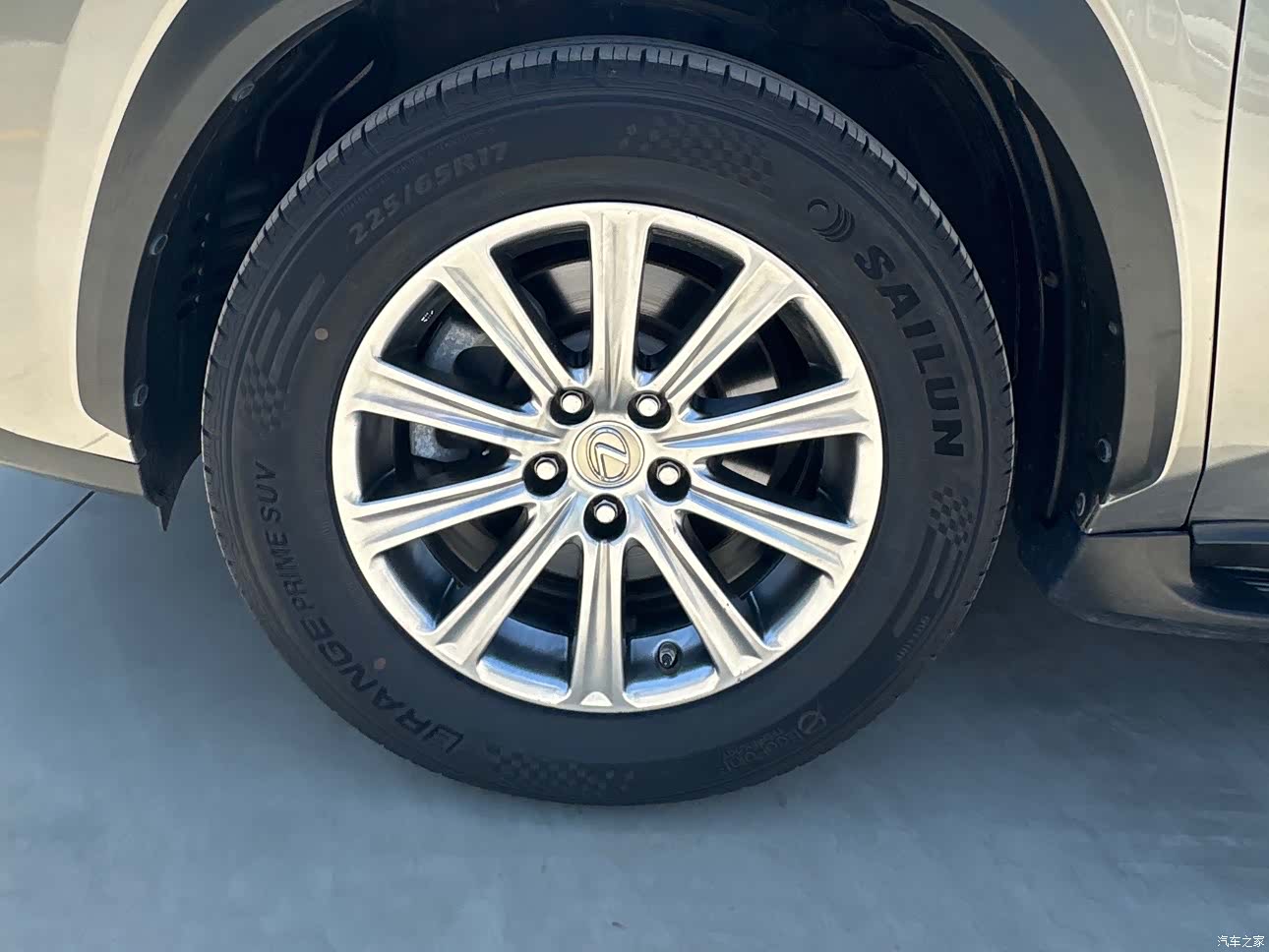 Lexus NX, 2015 7