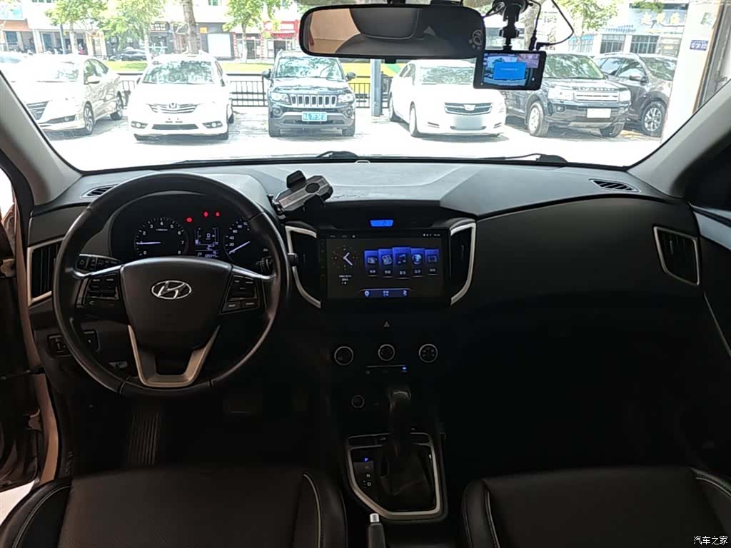 Hyundai ix25, 2016 10