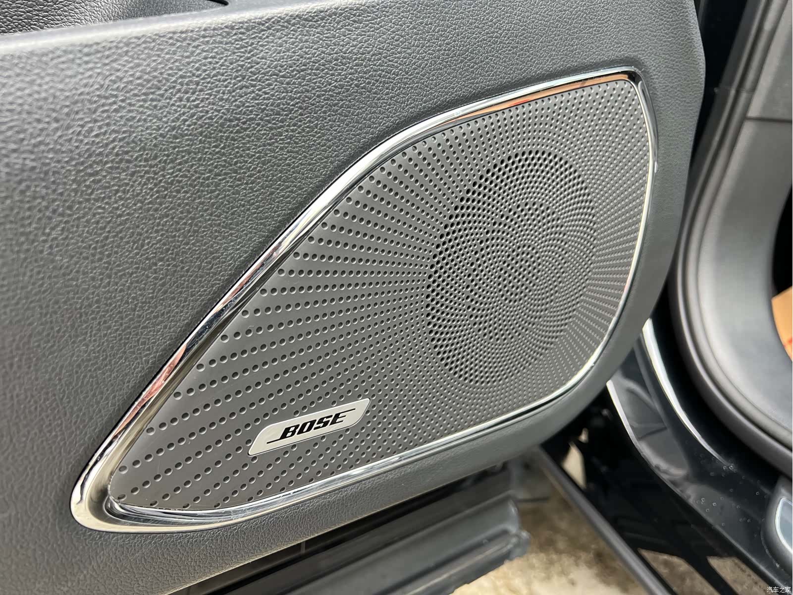 Hongqi HS5, 2023 8