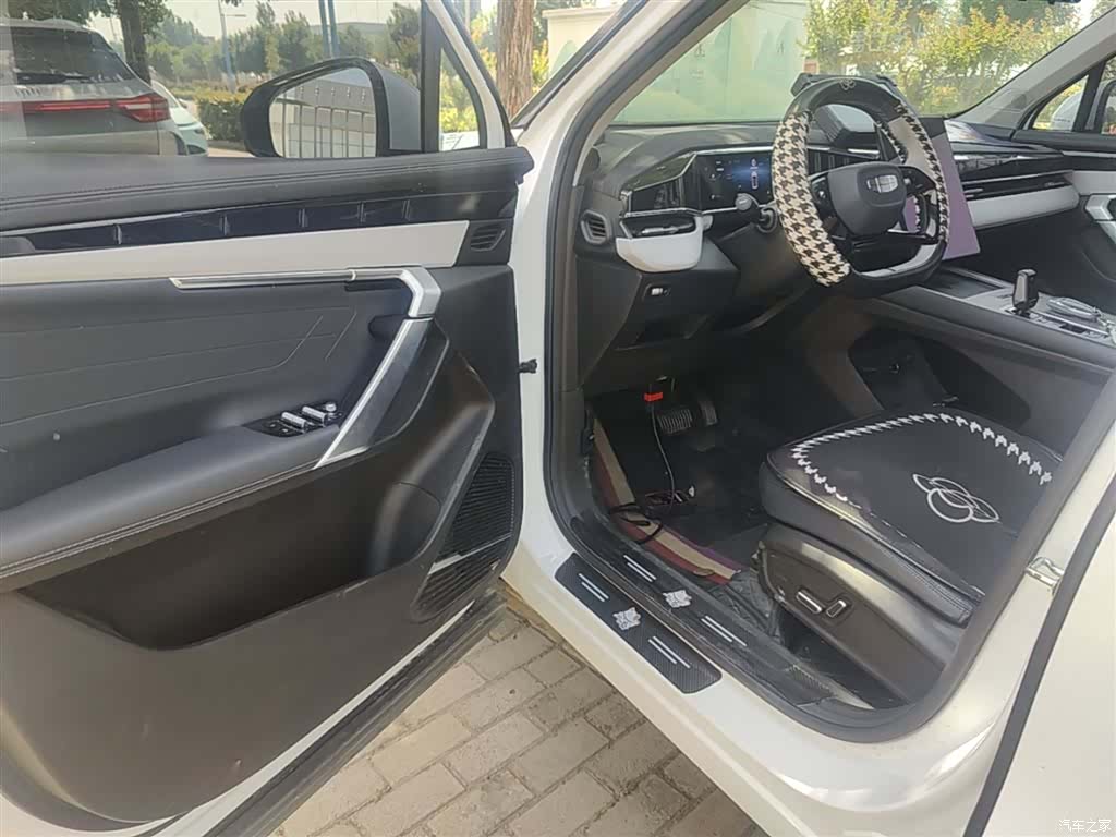 Geely Boyue, 2024 16