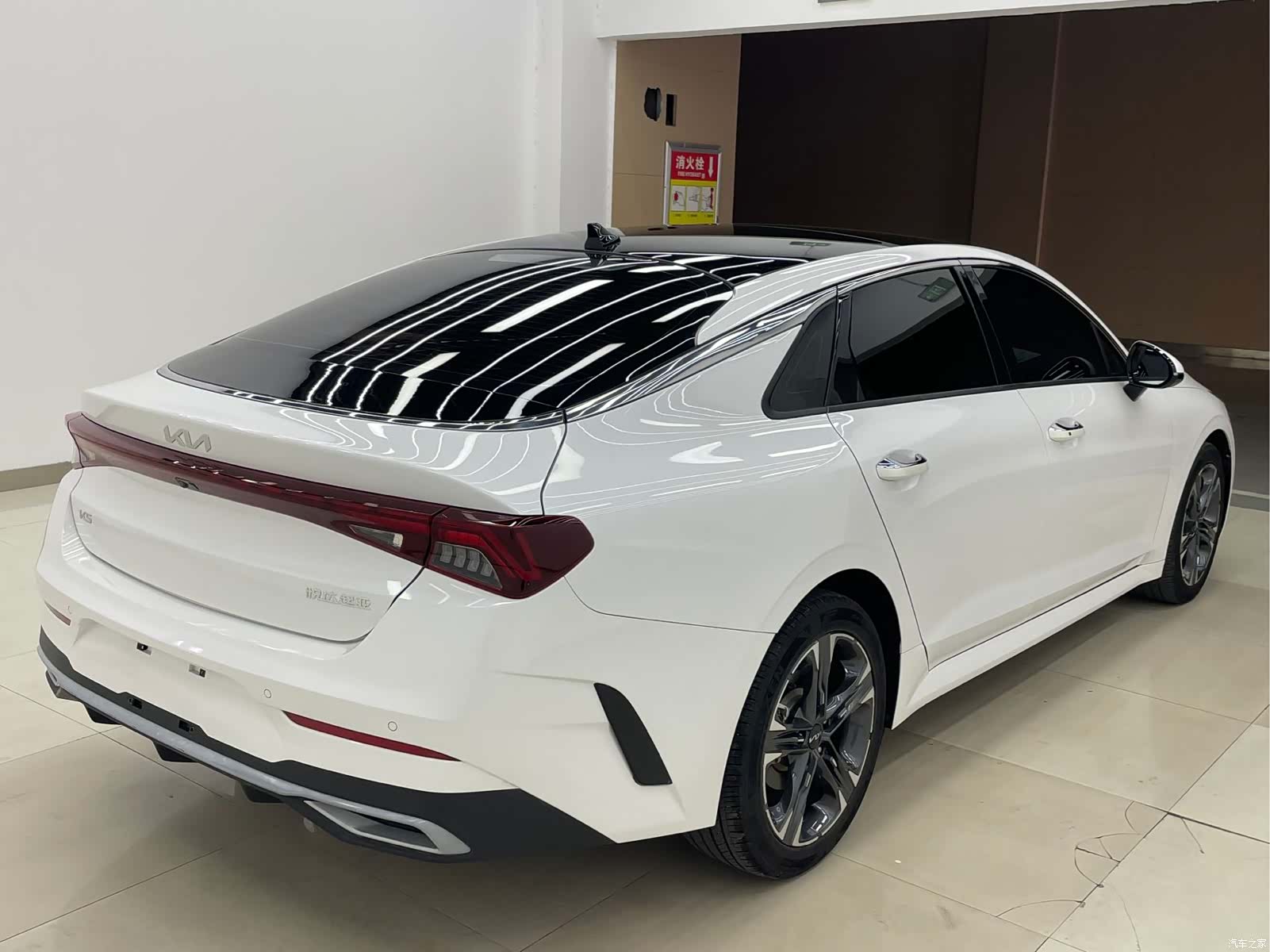 Kia K5, 2022 все фото