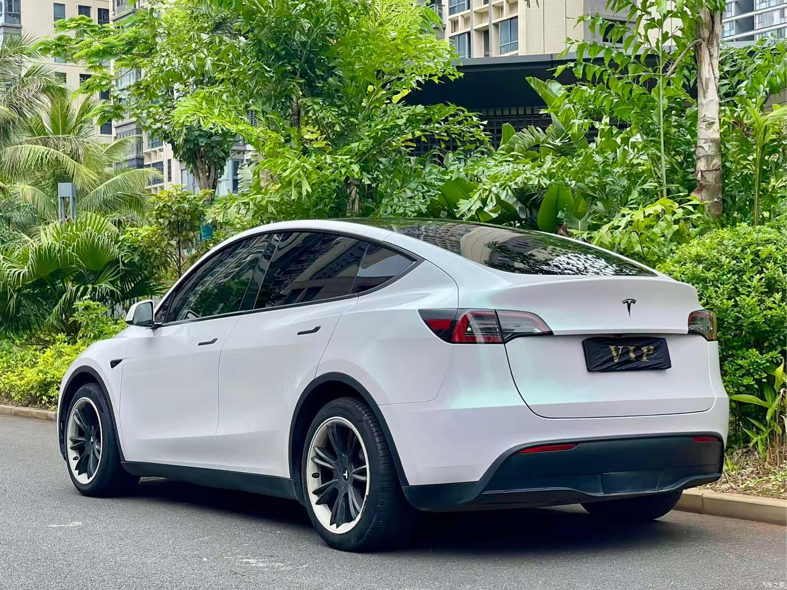 Tesla Model Y, 2021 16