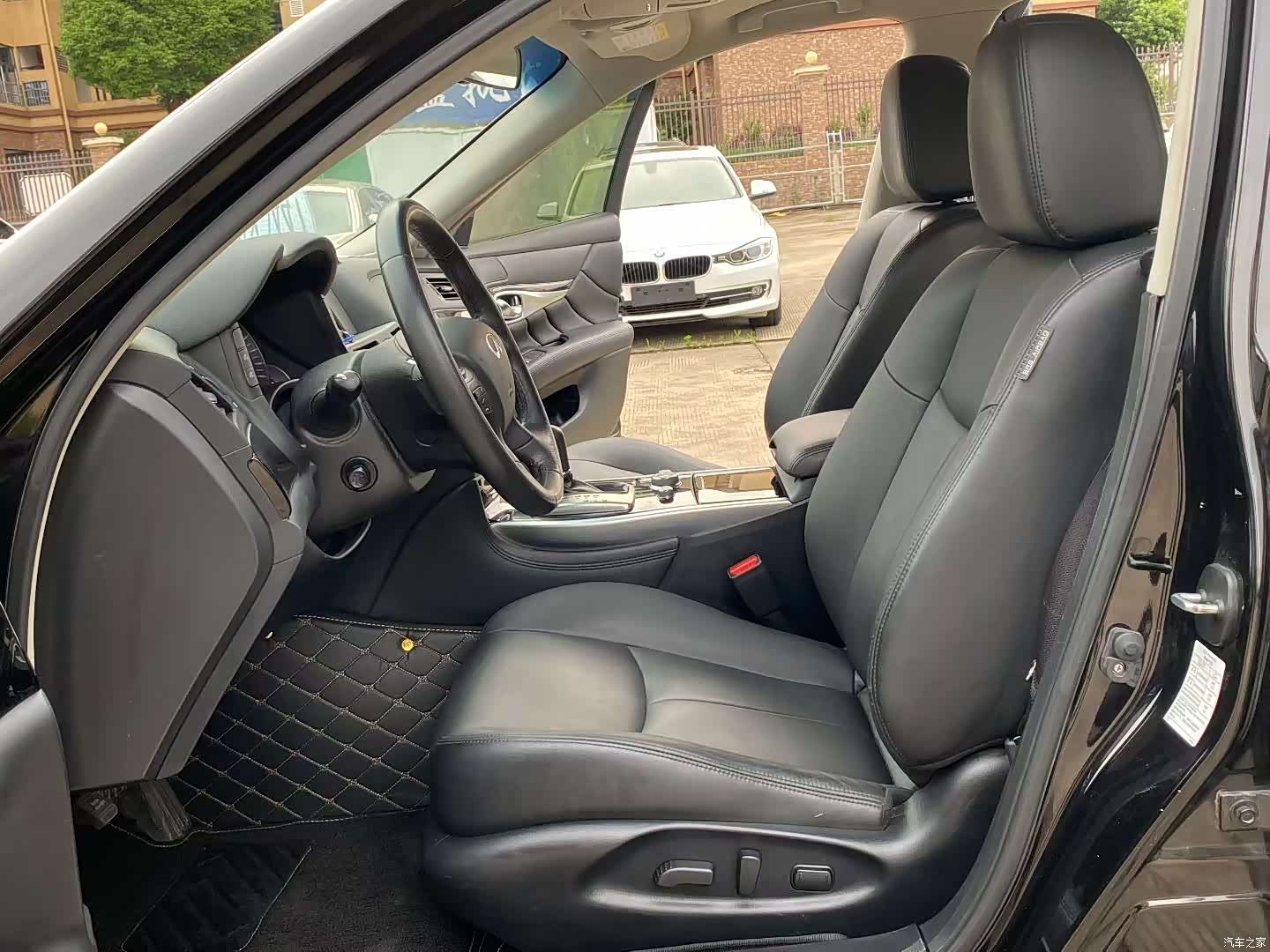 Infiniti Q70, 2016 4